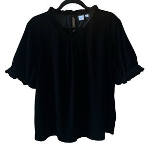 Gap XL Black Short Sleeve Velvet Blpuse Ruffle Collar & Sleeve Holiday Essential